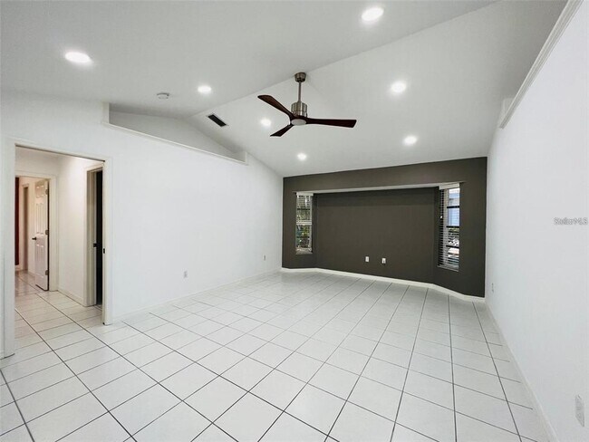 Building Photo - 2169 Onondaga Ln