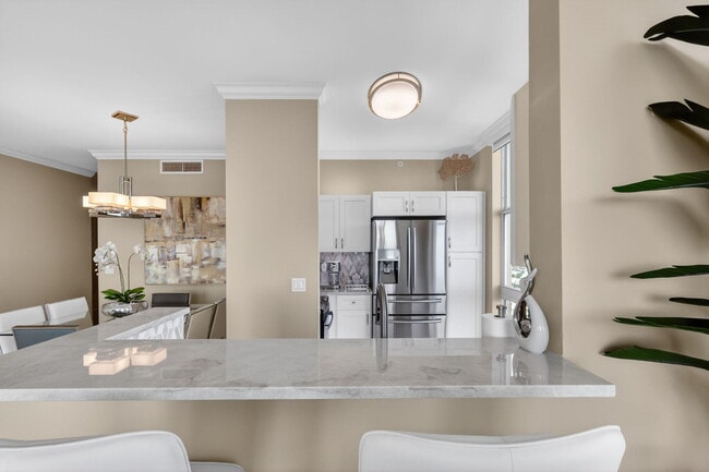 Building Photo - 700 E Boynton Beach Blvd