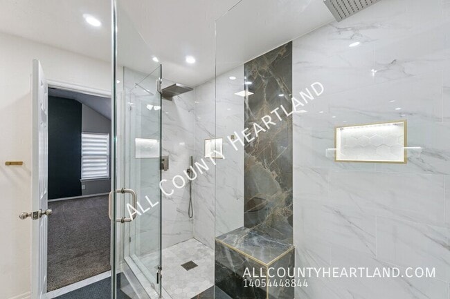 Building Photo - 2821 NW 170th St