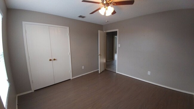 Building Photo - Location....Location....Location....section 8