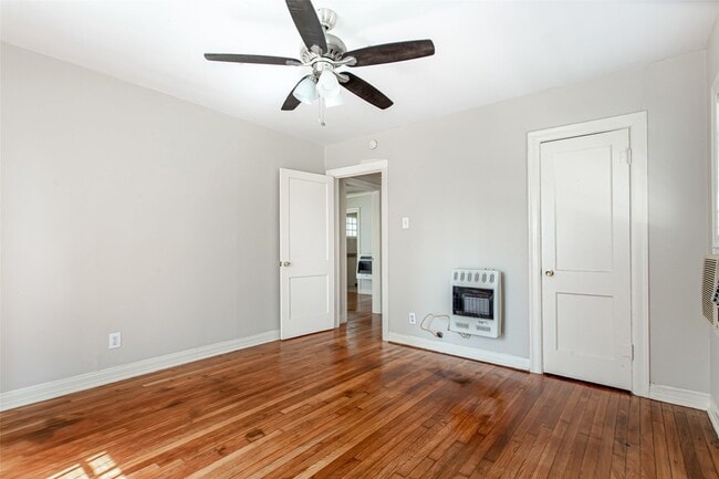 Building Photo - 3515 Fairview Ave