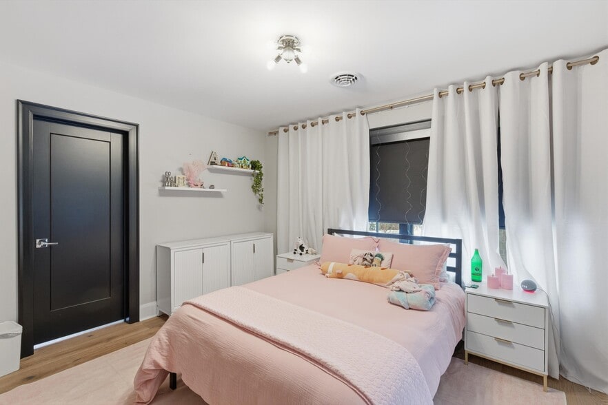 Building Photo - 15 Joshua Rd