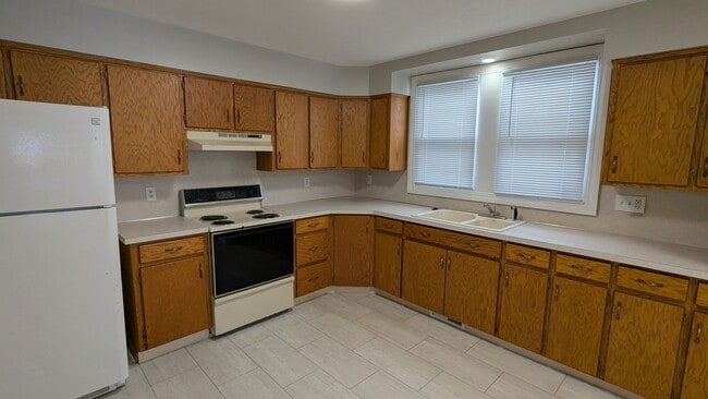 Building Photo - 1518 2nd Ave