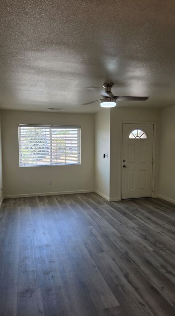 Building Photo - 6124 Royal Coach Cir