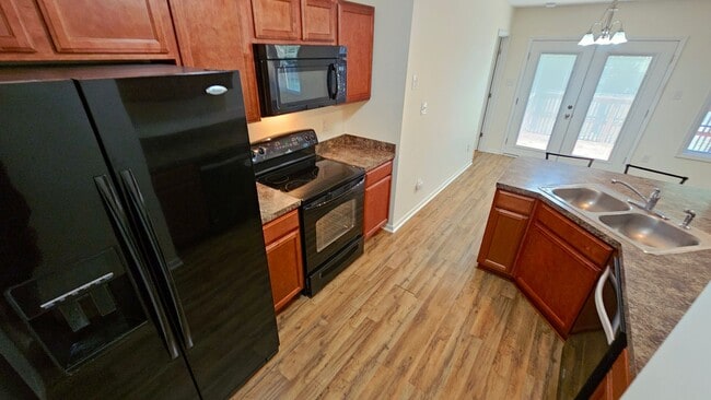 Building Photo - 3 BR 2 BA Liberty Hills