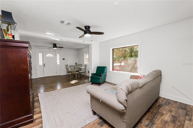 Building Photo - 1250 Mitchell St