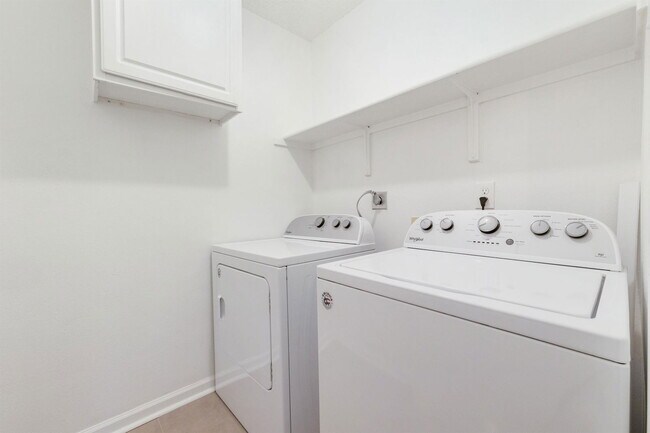 Building Photo - 2014 Balsam Way