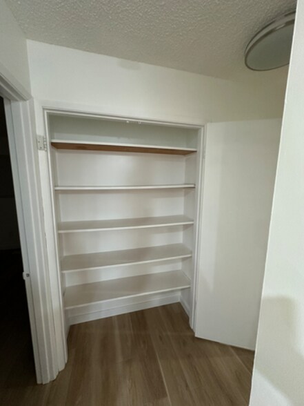 Building Photo - 11530 SW Lomita Ave