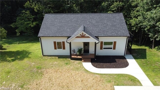 Building Photo - 148 Buena Vista Dr