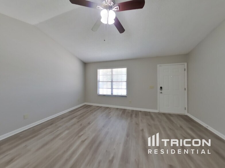 Building Photo - 3240 Avocet Ln