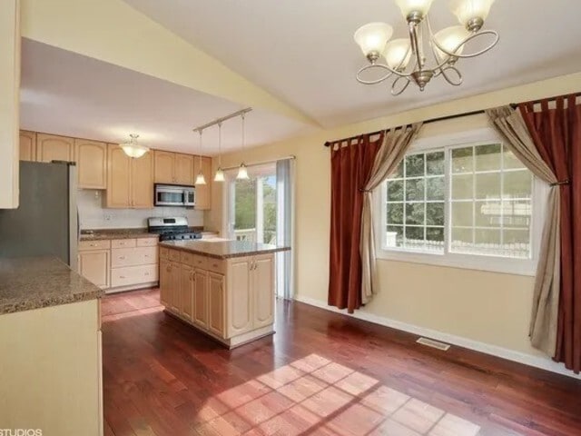 Building Photo - 4411 Bayside Cir