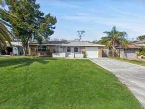 Building Photo - Fully Renovated 3-Bed, 2-Bath Home with Garage in Sea Pines, Hudson, FL – Open Floor Plan & Priva...