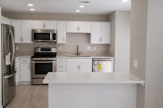 Building Photo - 71503 Sunflower Dr