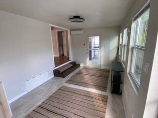 Building Photo - 1 Bedroom Rental in St. Cloud's Shelter Cove