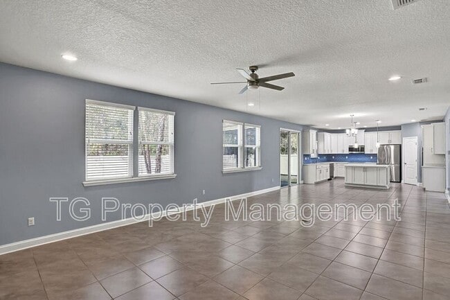 Building Photo - 12436 Jovana Rd