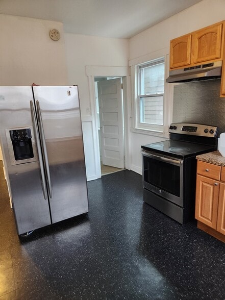 Building Photo - 309 Ellis Ave