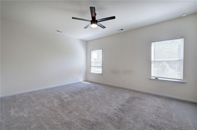 Building Photo - 10 Eagle Dr