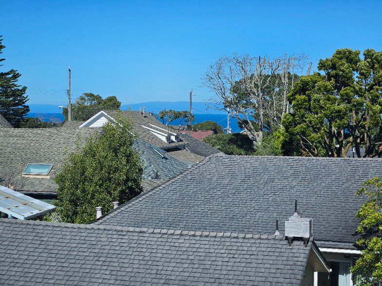 Building Photo - 520 10th St