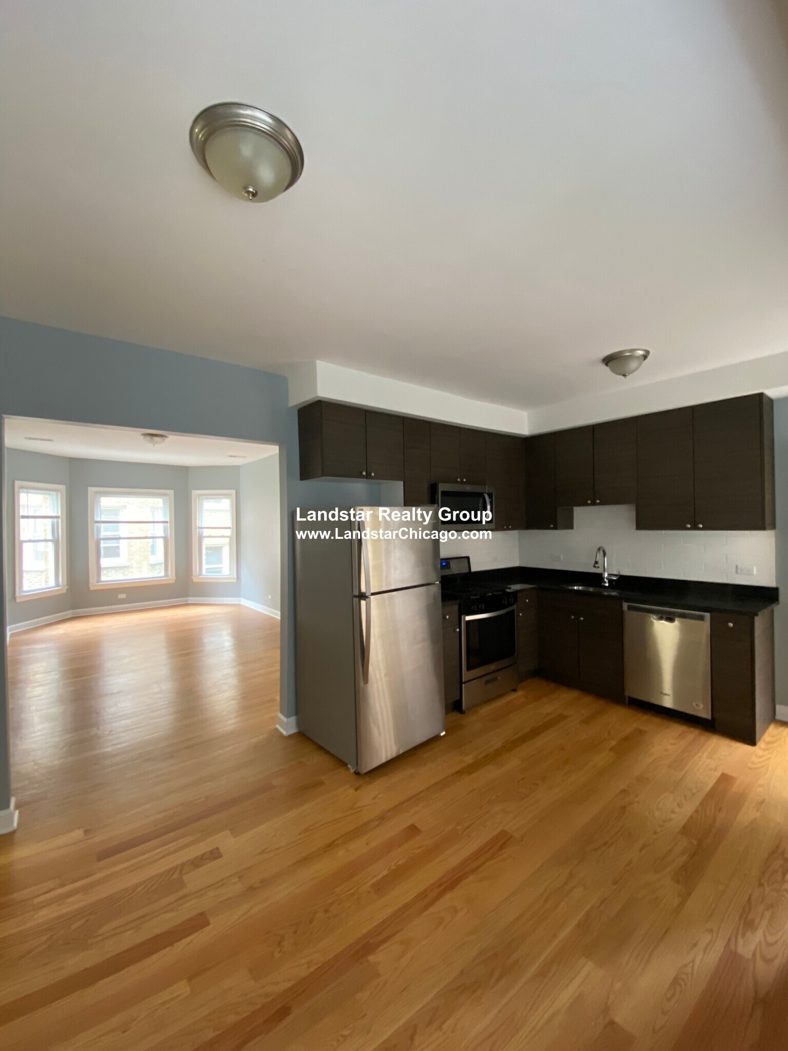 Building Photo - 1645 W Pratt Blvd