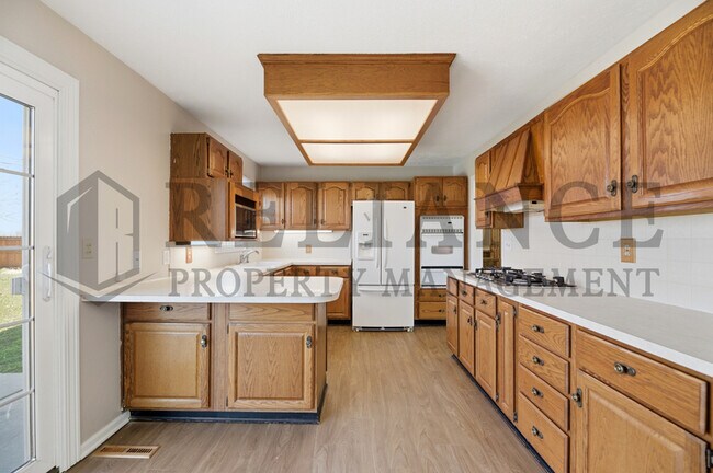 Building Photo - 8300 W 9th St N