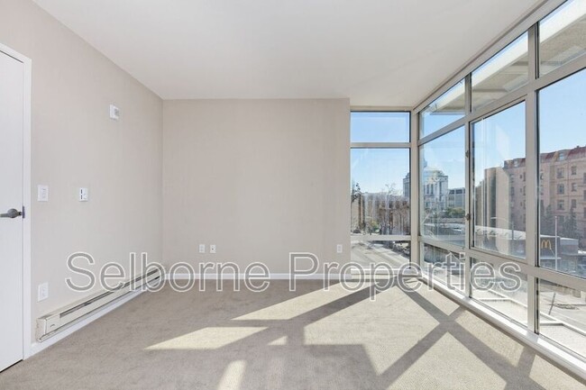 Building Photo - 1401 Jackson St