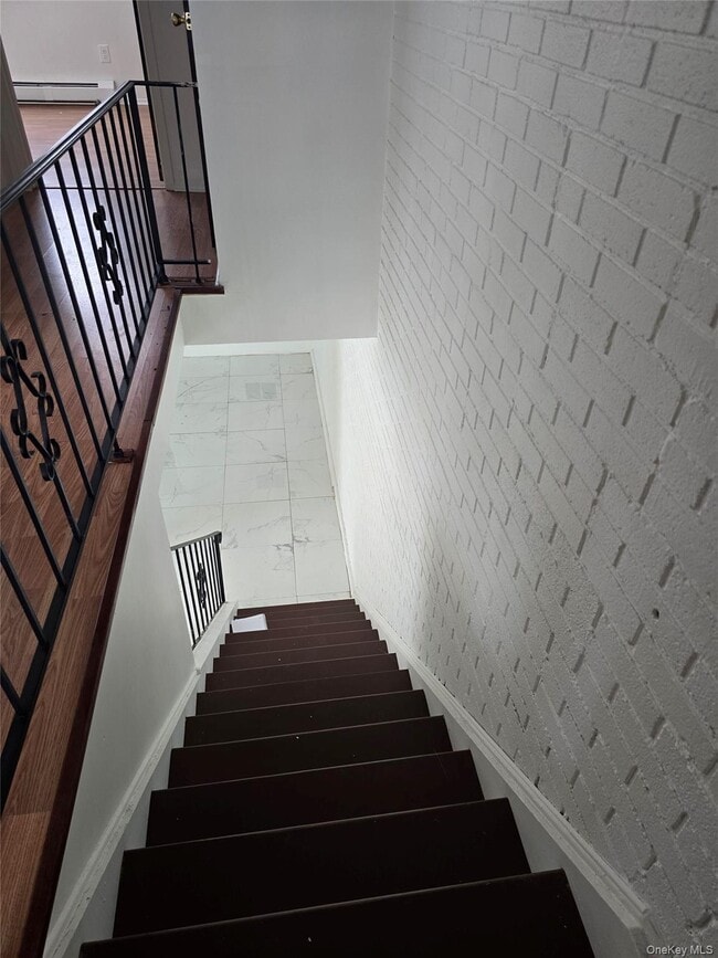 Building Photo - 21 Forest Ridge Rd