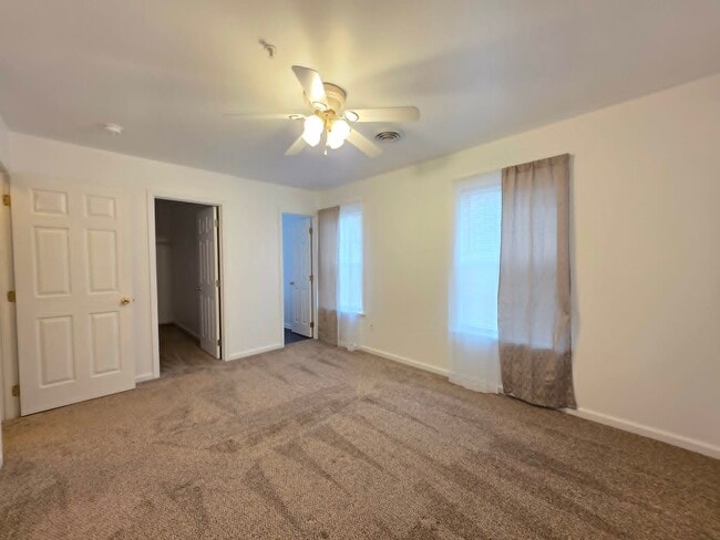 Building Photo - 1011 Granite Ct