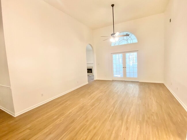 Building Photo - Large 5 BR Home in a cul de sac neighborhood in Pooler,Ga!