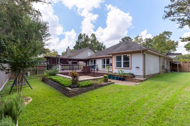 Building Photo - 6004 Hunnington Dr