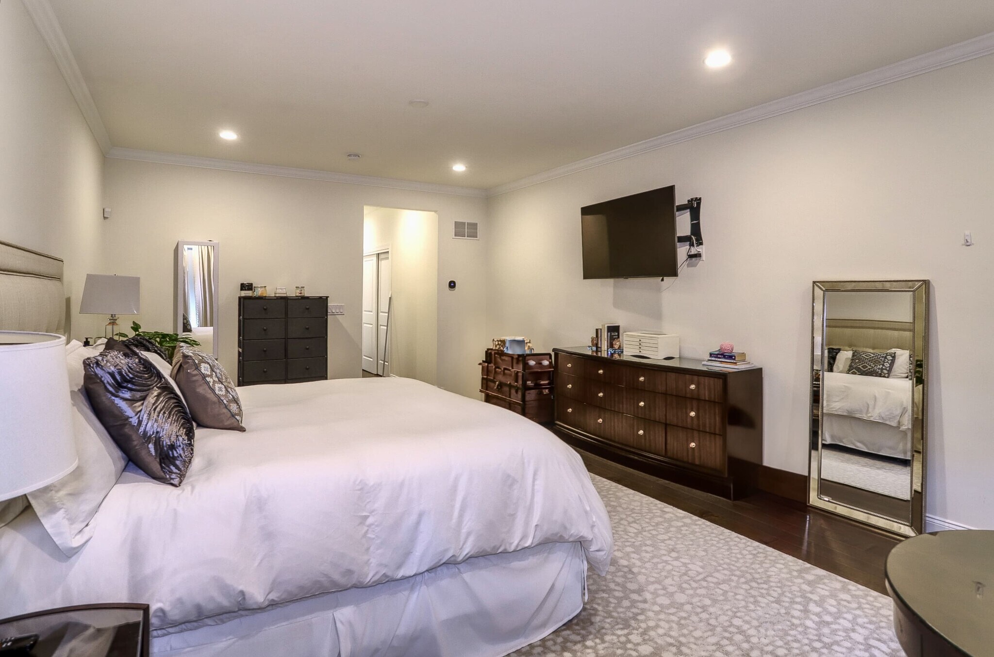 Building Photo - 22 Silent Nest Way