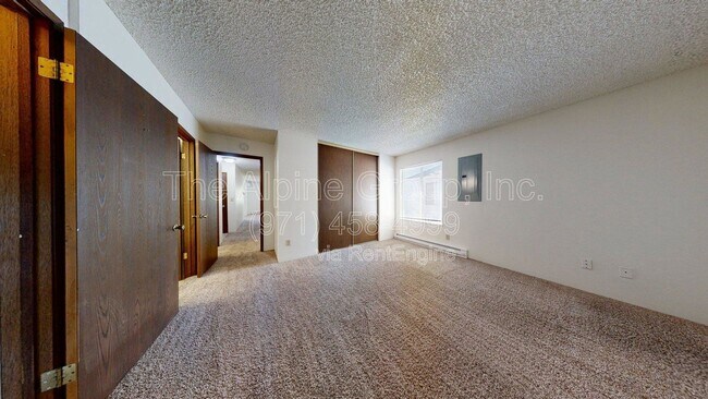 Building Photo - 13325 SW 17th St