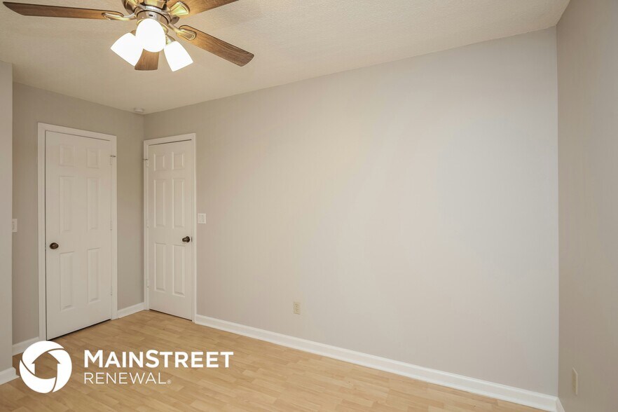 Building Photo - 1545 Dogwood Dr