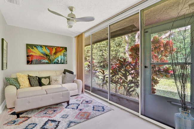 Building Photo - 6444 Mill Pointe Cir