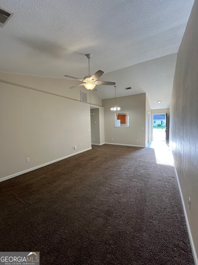 Building Photo - 408 E Lawnwood Ave