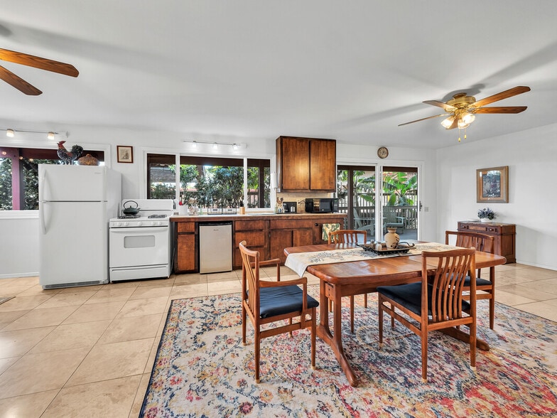 Building Photo - 68-1785-1785 Paakea St