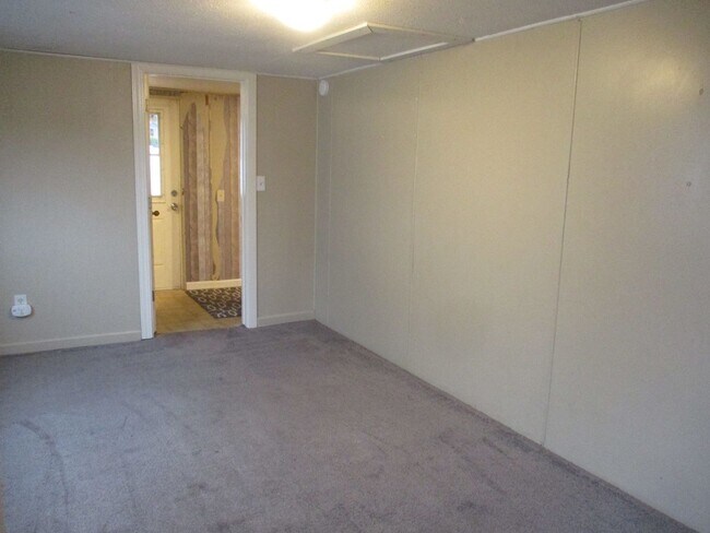 Building Photo - Adorable 3 Bedroom, 1 Bathroom Home in Tacoma