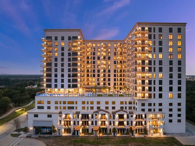 Building Photo - 3111 Sunset Blvd
