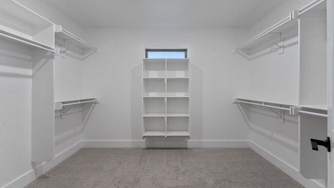 Building Photo - 116 N Panther Ave