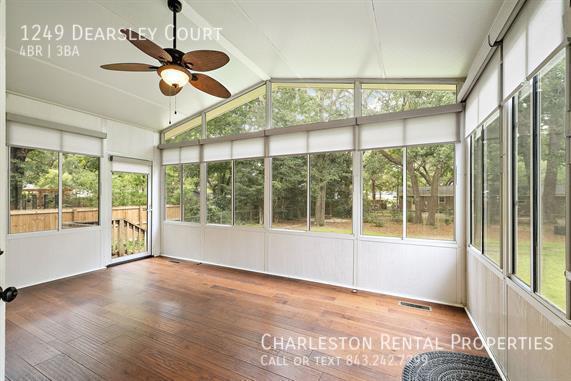 Building Photo - 1249 Dearsley Ct