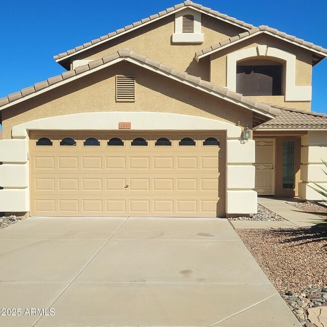 Building Photo - 2210 E Paraiso Dr