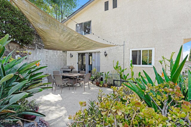 Building Photo - 2779 Fyler Pl