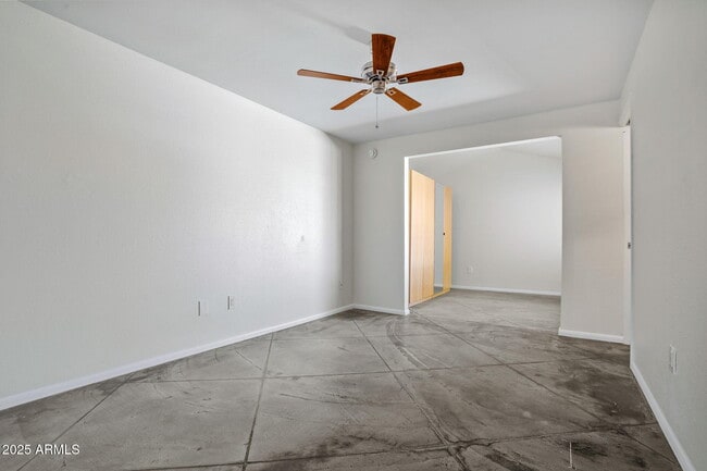 Building Photo - 14231 N 37th Pl
