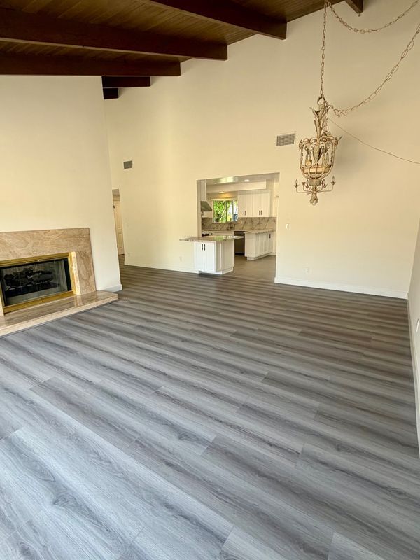 Building Photo - 5301 Dubois Ave