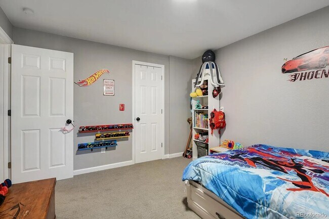 Building Photo - 4 Bedroom Single Family Home in Denver