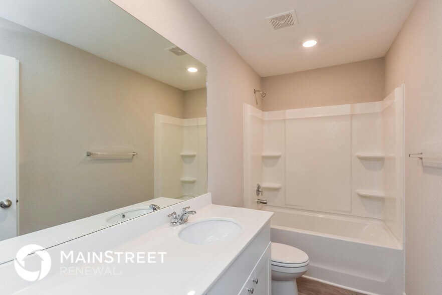 Building Photo - 15 Tamalynn Trl