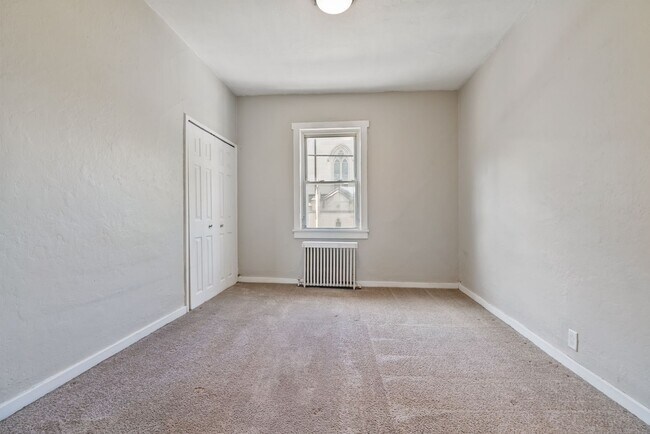 Building Photo - 571 Washington Ave
