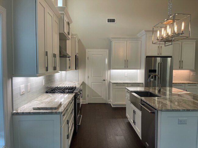 Building Photo - 1241 Whispering Springs Ct