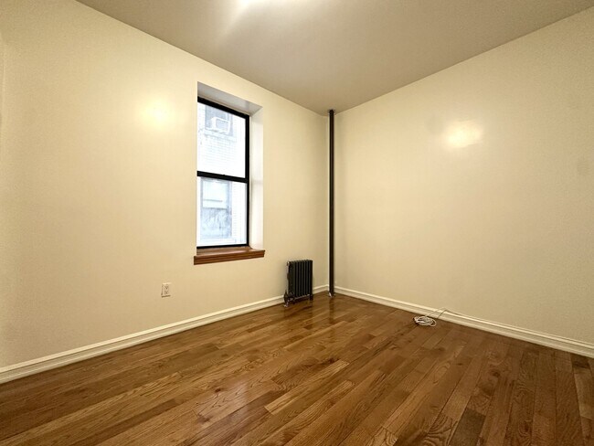 Building Photo - 610 W 150th St