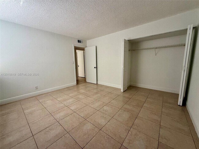 Building Photo - 9143 SW 77th Ave