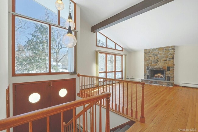 Building Photo - 4 Sassi Dr